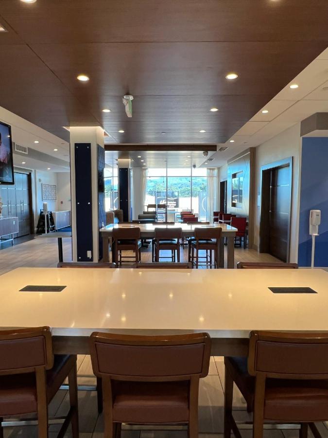 Holiday Inn Express & Suites - Ukiah By Ihg Zewnętrze zdjęcie