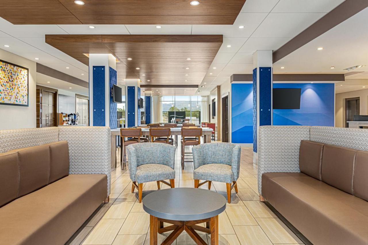 Holiday Inn Express & Suites - Ukiah By Ihg Zewnętrze zdjęcie